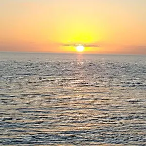 The Sunset 3* Nassau